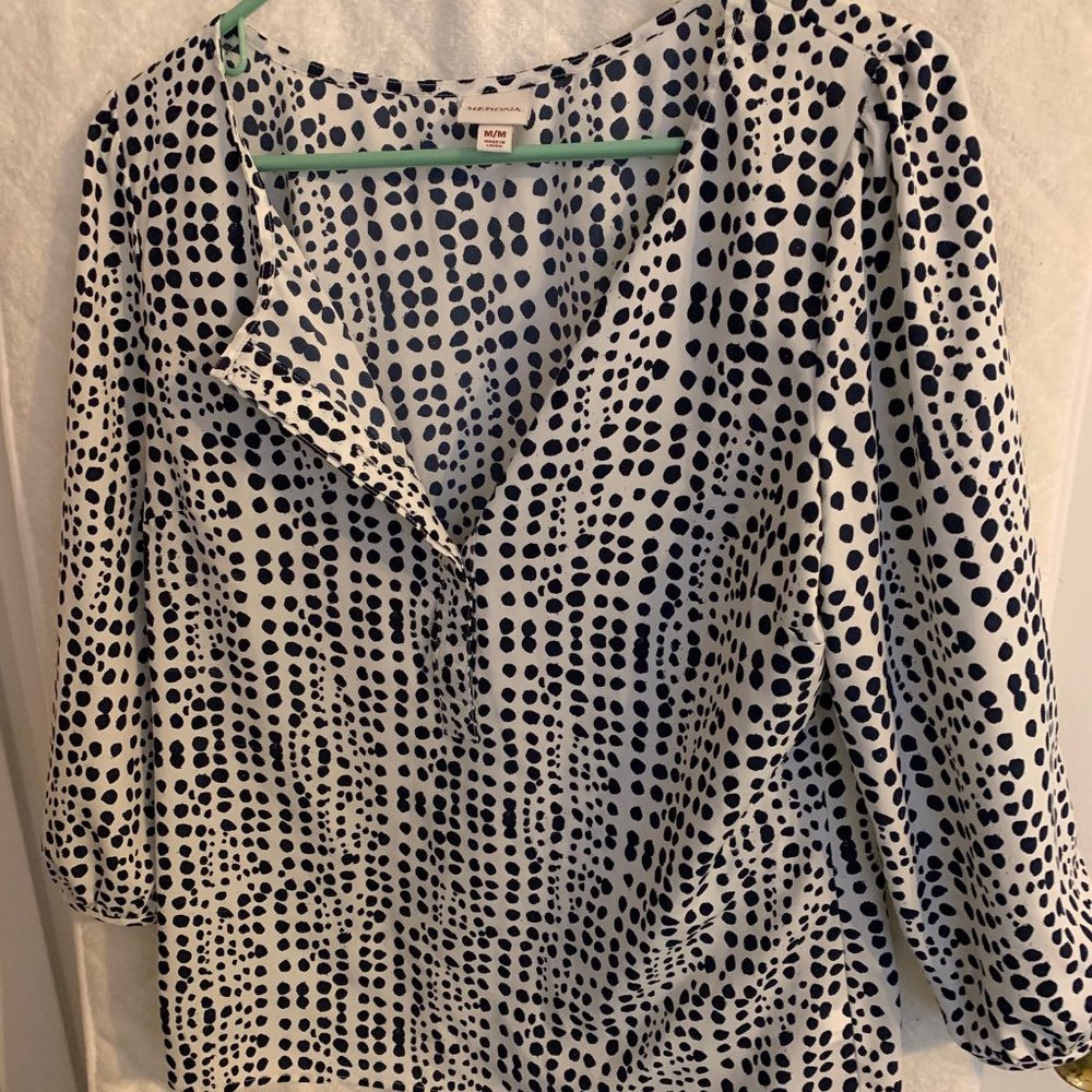 Merona women's black and white poly dot blouse M